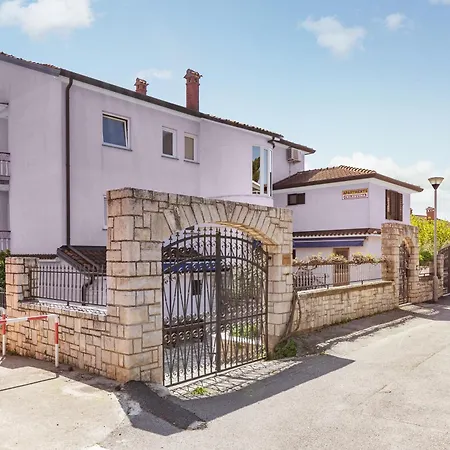 Accommodation Rovinj Apartament *